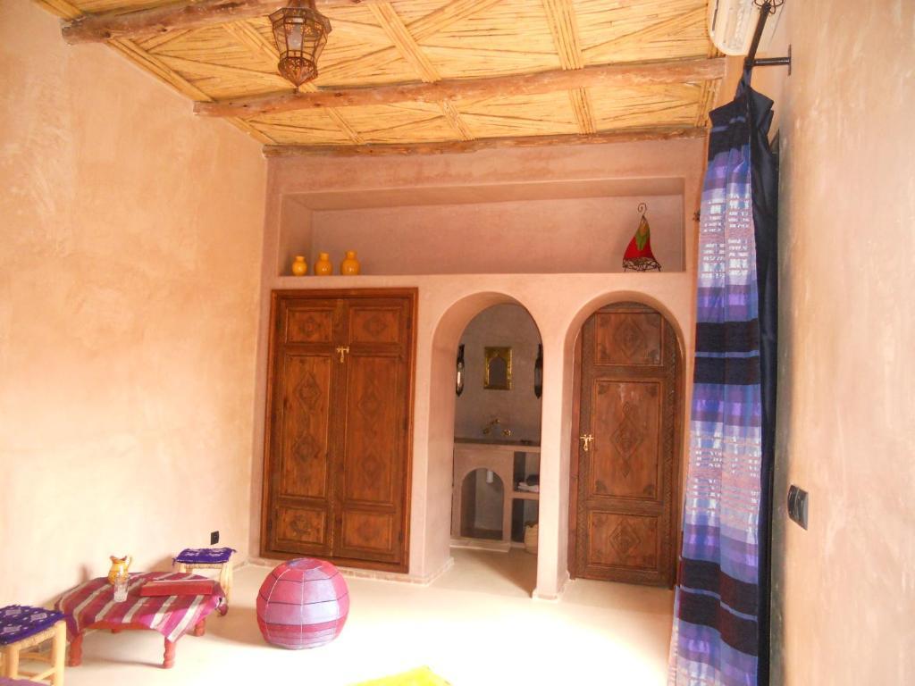 Riad Dar Bergui Uarzazate Habitación foto